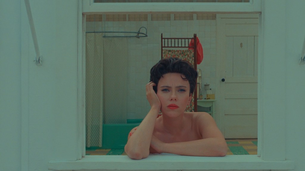 ‘Asteroid City’ Review: Wes Anderson’s Sci-Fi Romp is a&nbsp;Triumph