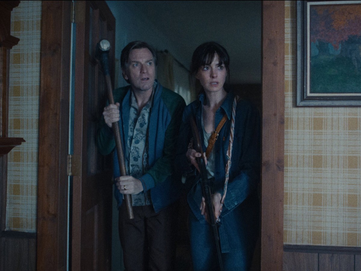‘The End of Oak Street’ Review: A Solid Dino&nbsp;Throwback